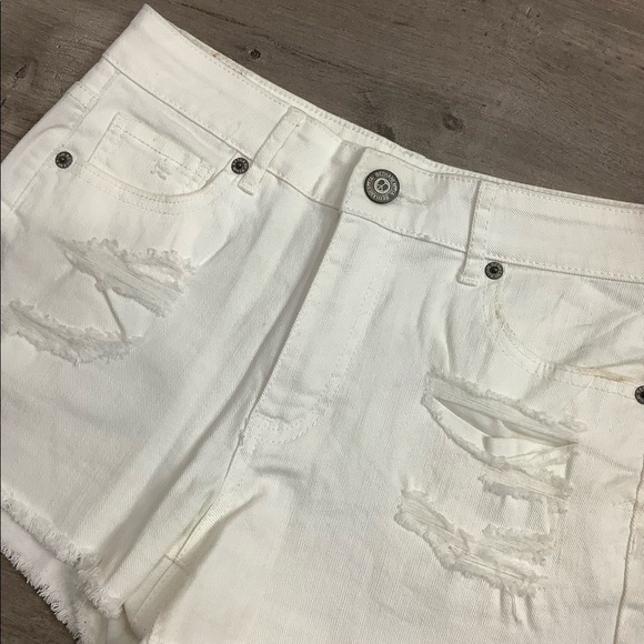 Women's Bethany Mota 2 XS Shorts White Jeans Denim Jean Cut Offs Rippec Torn New - Picture 8 of 9